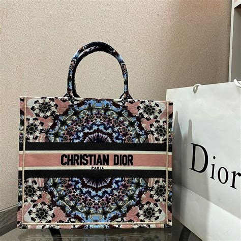 bolsa dior sacola|pre owned Dior handbags.